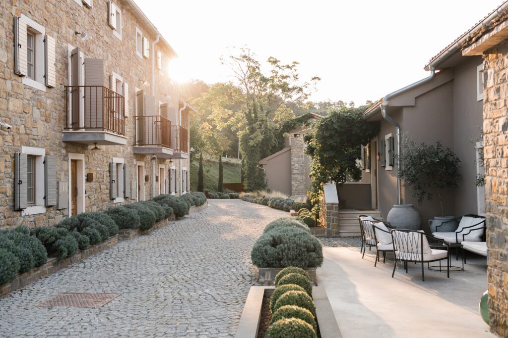 2. San Canzian Property - Viveres Selections