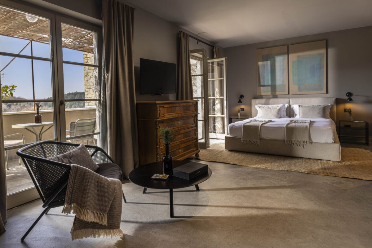 4.1 San Canzian Executive Room - Viveres Selections